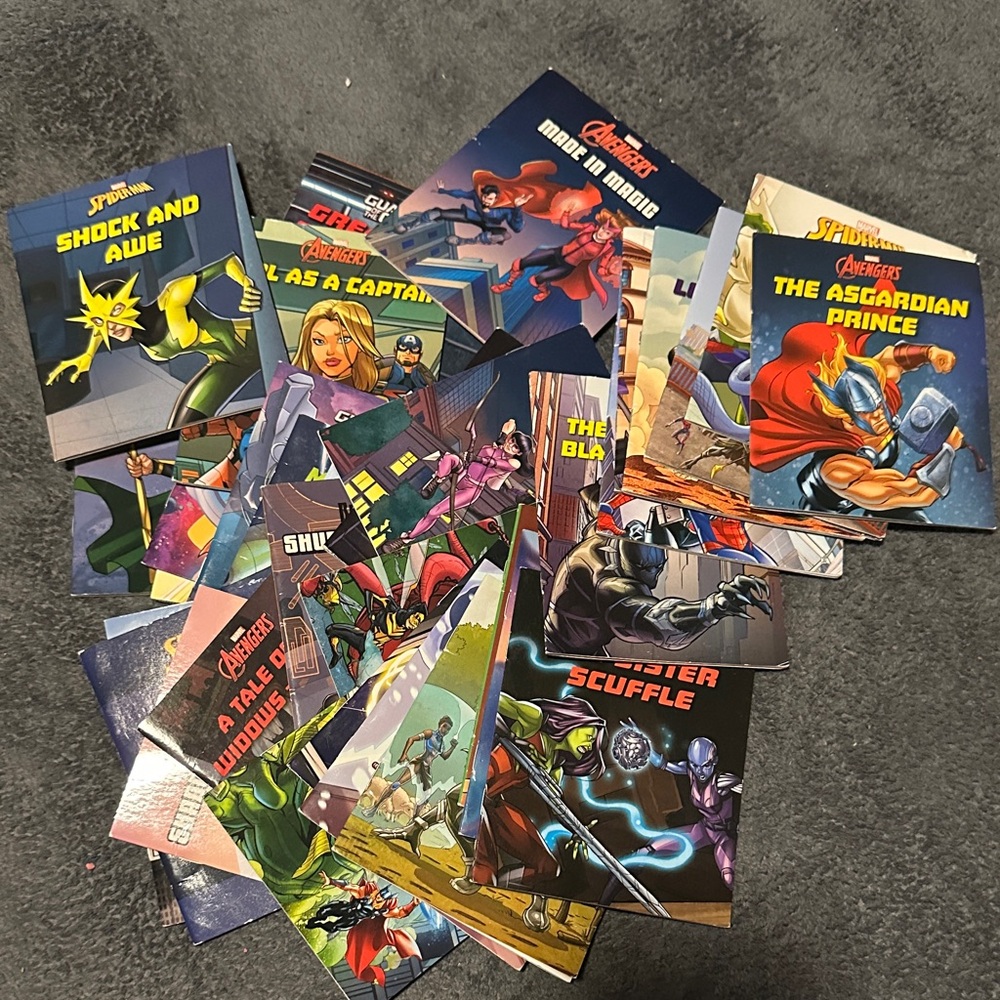 33 Marvel Avengers books